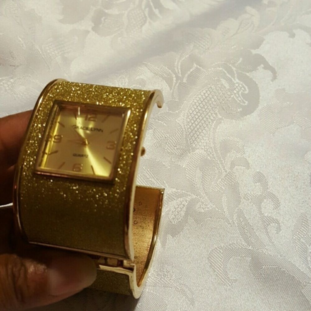 Gracie Lynn Gold Watch - Picture 2 of 3